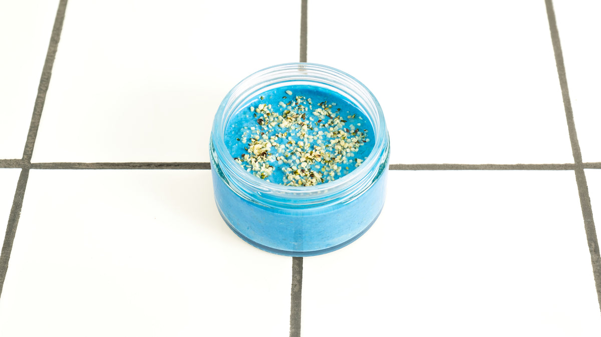 Spirulina Overnight Oats